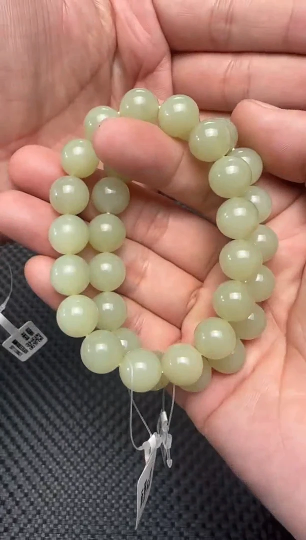未镶嵌手串和田玉若羌料手串卡12 多样性发其一