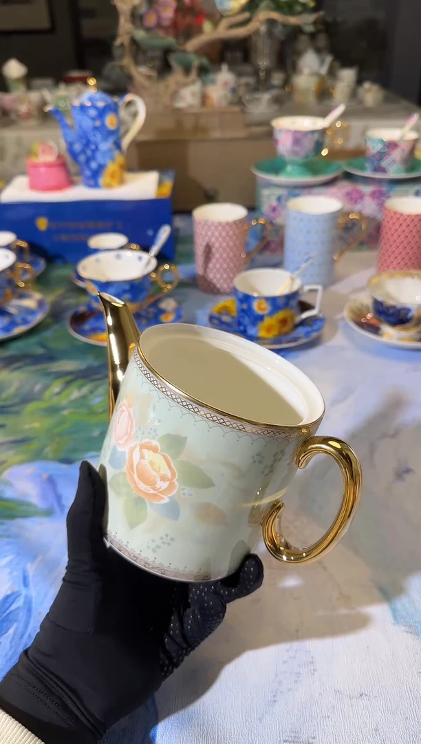 【闪购商品】瓷片骨瓷手绘描金可进微波炉洗碗机送小汤勺