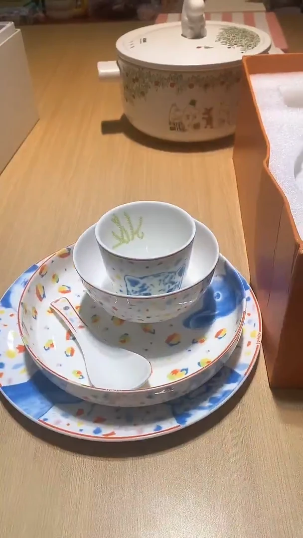 【闪购商品】瓷片锅碗瓢盆一件不剩