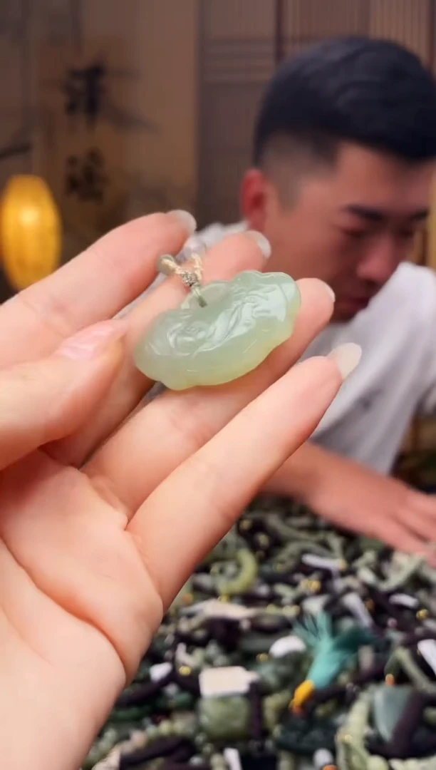 颈饰未镶嵌和田玉多样性发货，拍一发一