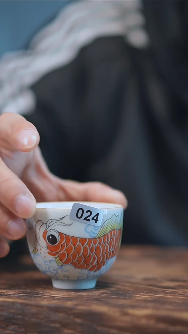 【闪购商品】024景德镇手绘龙鱼单杯