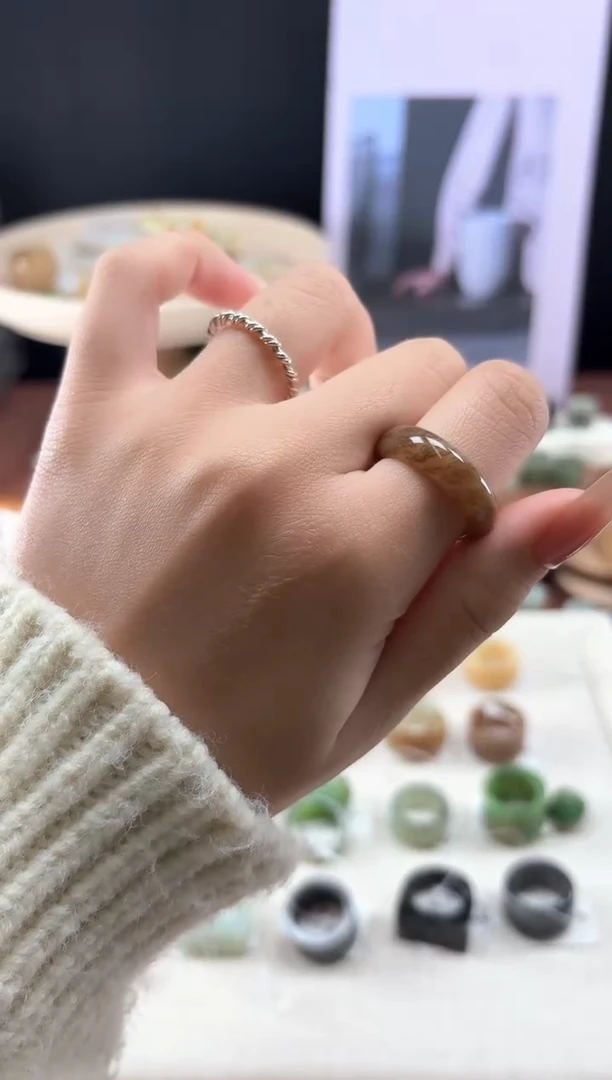 未镶嵌戒指和田玉20号