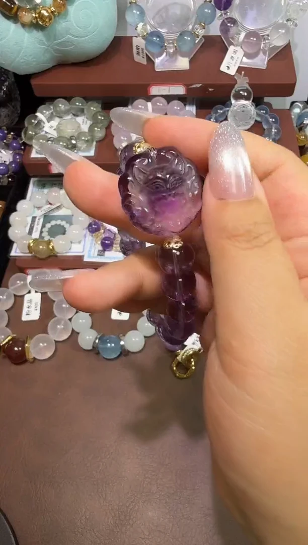 未镶嵌珠宝半成品烟晶紫水晶狐（乐园）