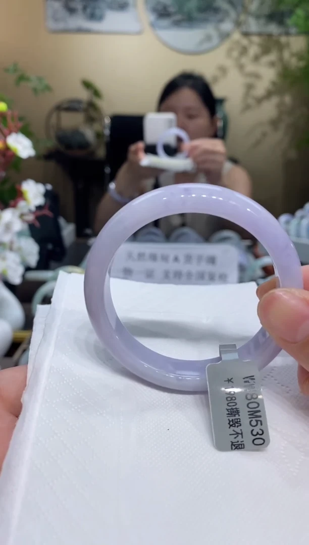 翡翠手镯未镶嵌翡翠52-53