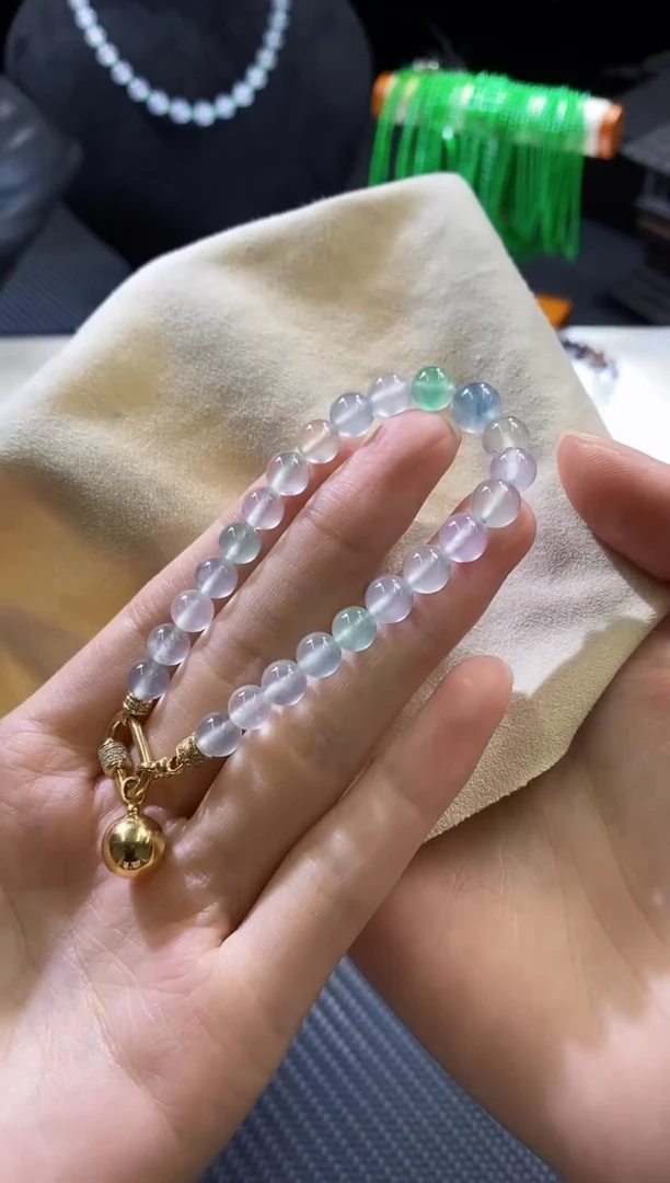 未镶嵌挂件翡翠白*定金