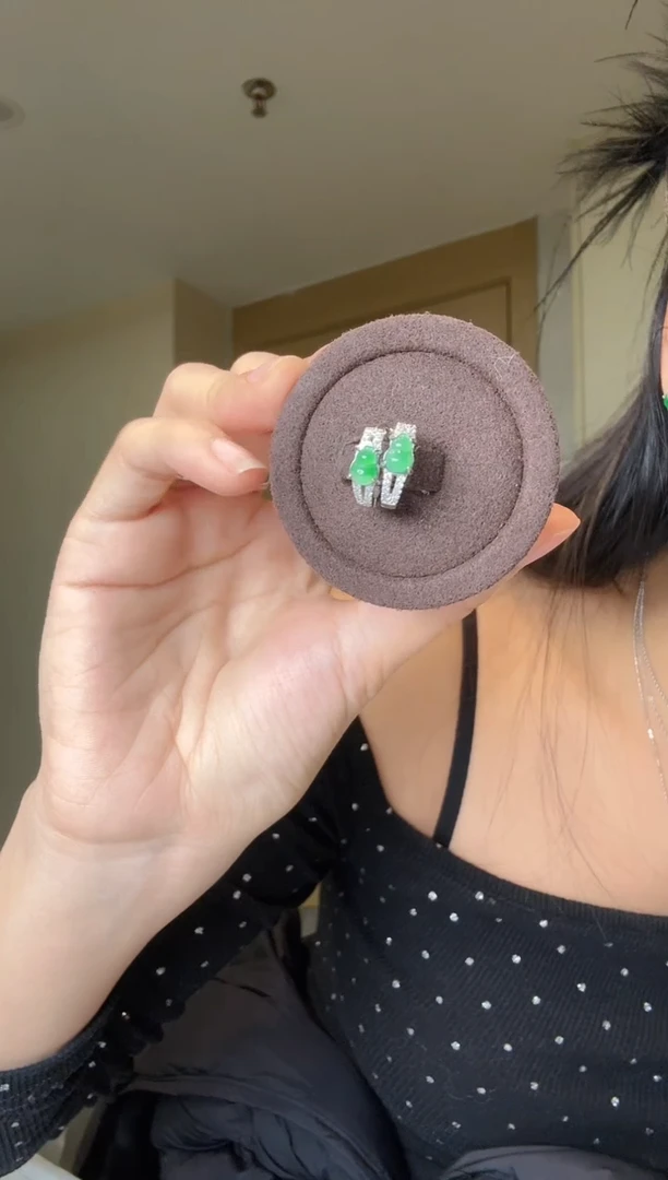 【闪购商品】翡翠耳饰银S925镶嵌葫芦耳包