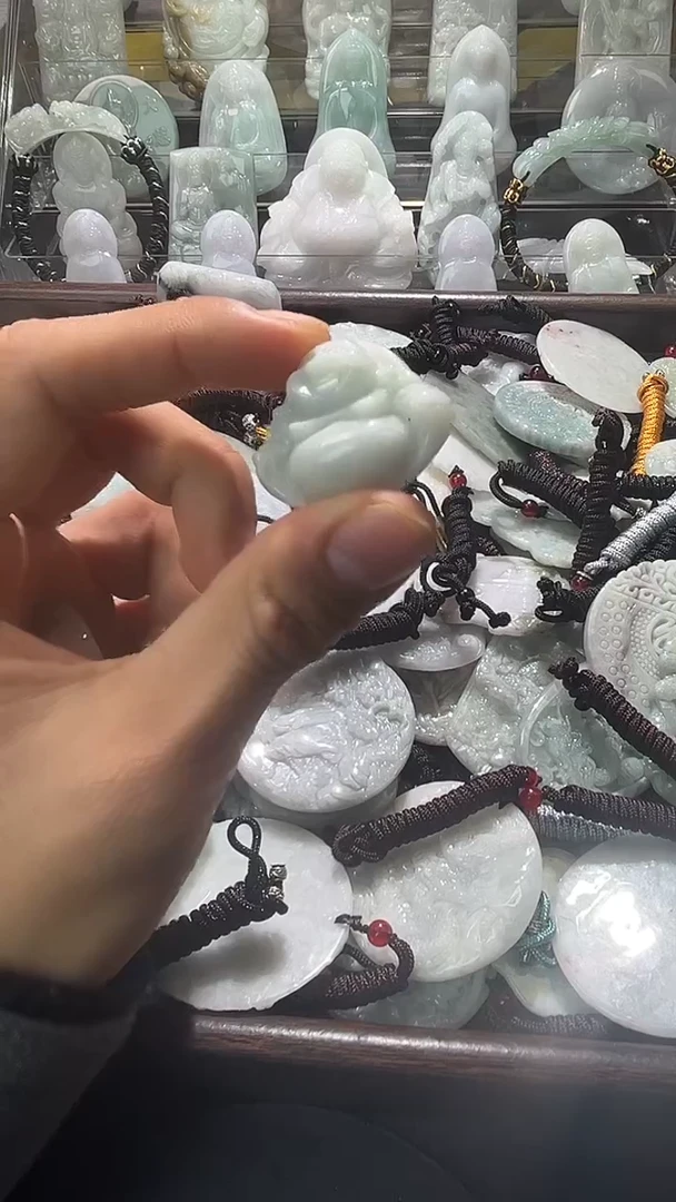 颈饰未镶嵌翡翠12/11     78