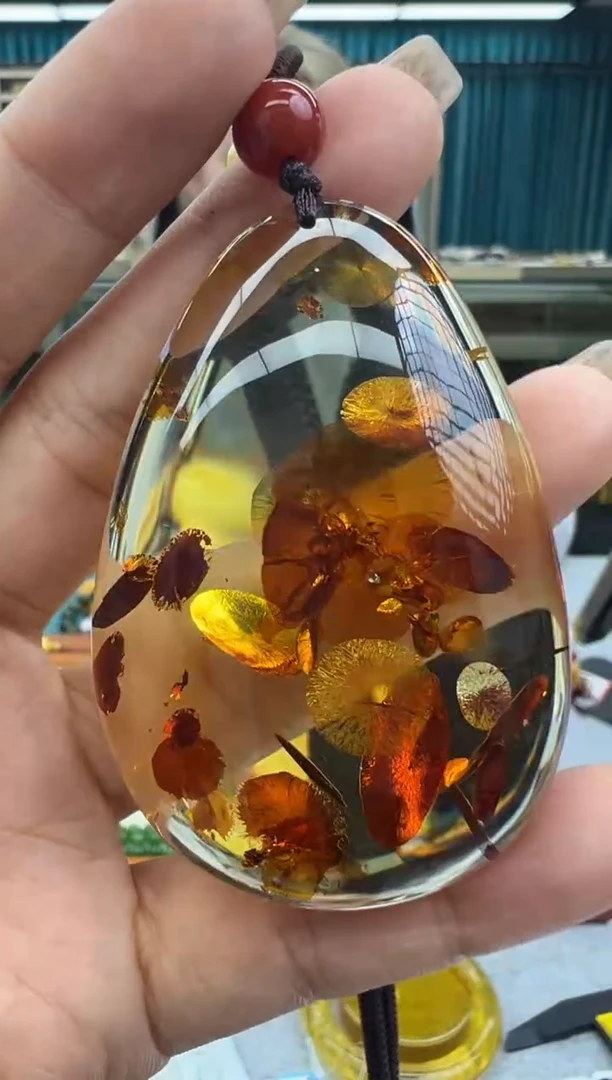 未镶嵌颈饰琥珀92秒拍号