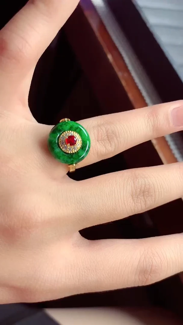 【闪购商品】翡翠戒指银S925镶嵌戒指