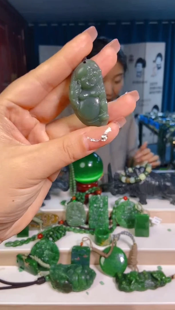 和田玉未镶嵌挂件1