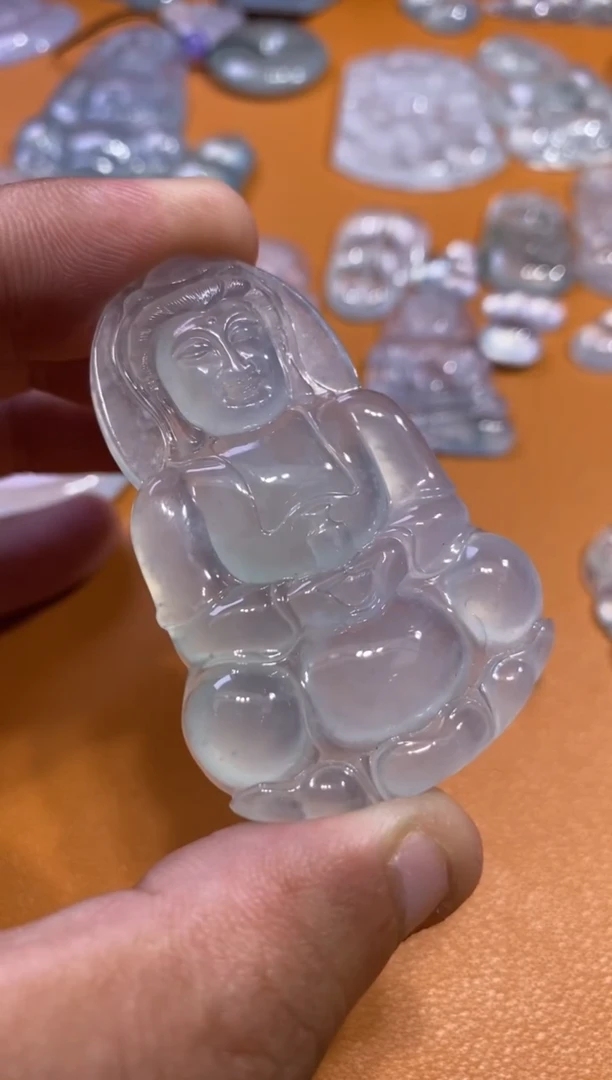 翡翠挂件未镶嵌观音12800