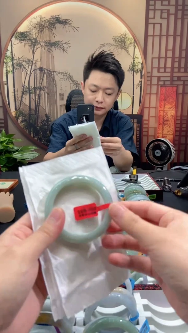 未镶嵌手镯翡翠000078195