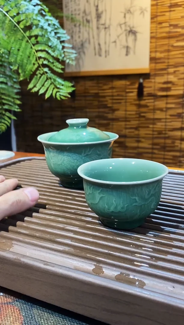 山隐青瓷气烧盖碗+杯子