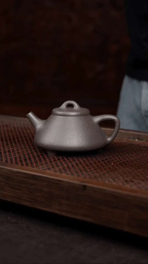 【闪购商品】紫砂茶壶千禧紫泥子冶