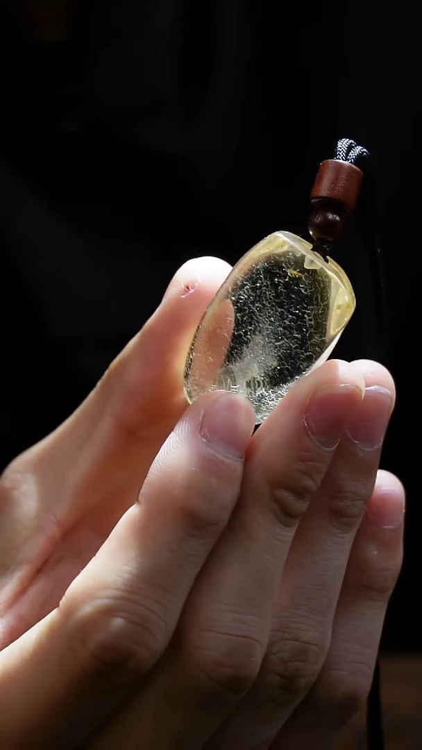 吊坠(赠链)未镶嵌水晶水晶