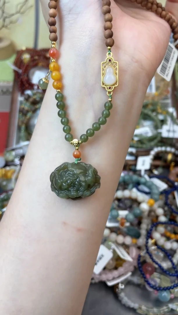 未镶嵌檀香木吊坠445