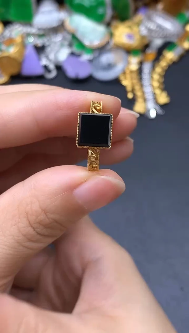 18K金镶嵌戒指翡翠252-中国好珍宝