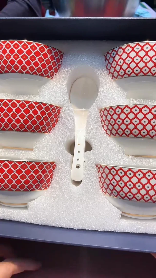 【闪购商品】瓷片锅碗瓢盆一件不剩