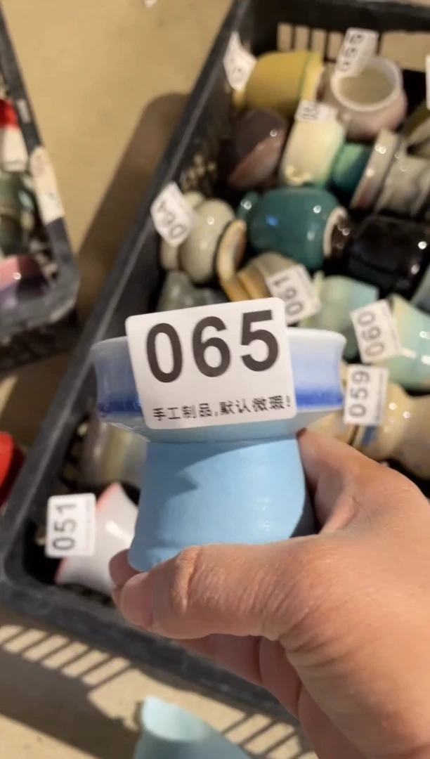 【闪购商品】摆件065瑕疵知木小芳花盆编号