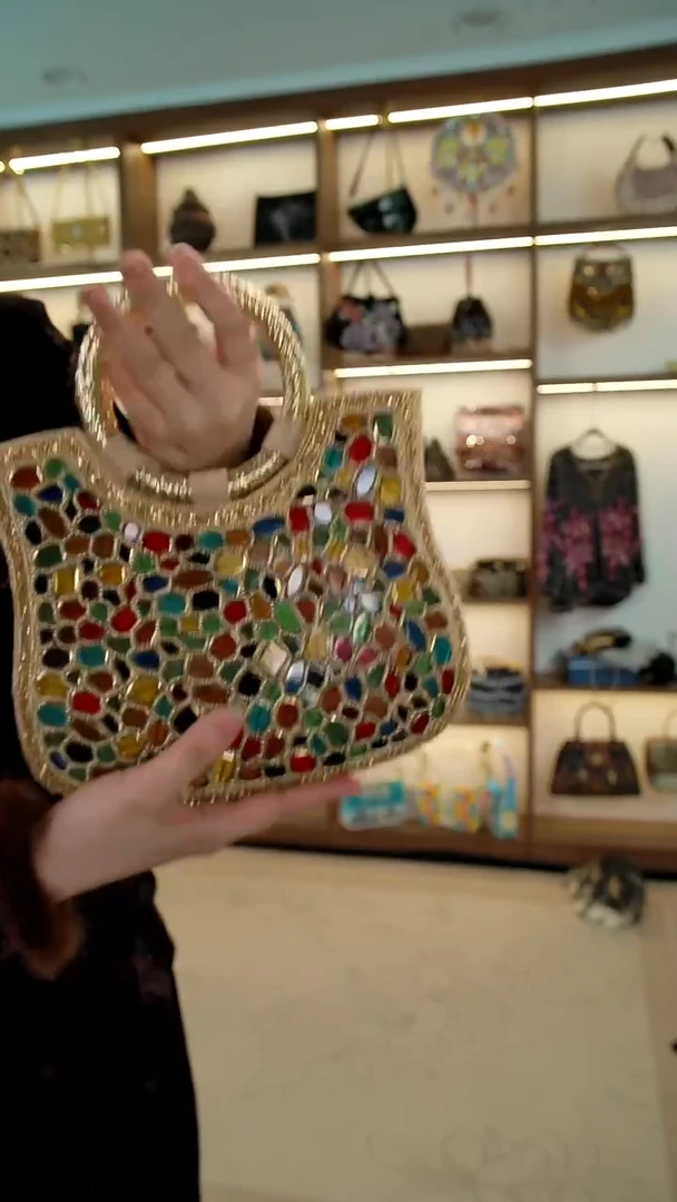 织物19百格汇手工串珠包