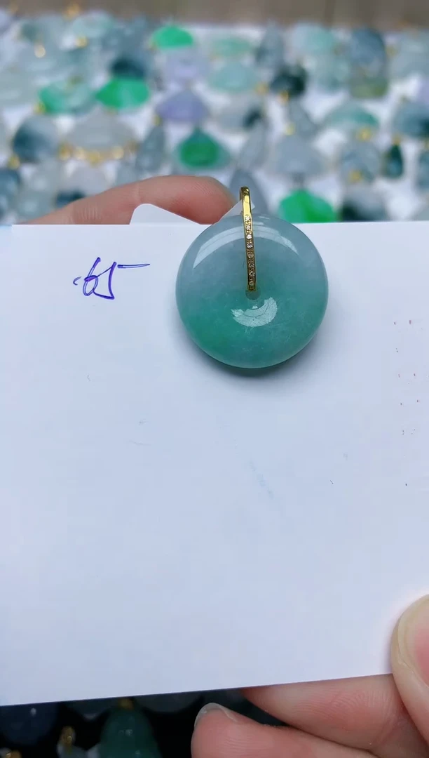 【闪购商品】翡翠颈饰18K金镶嵌天然翡翠A货    65