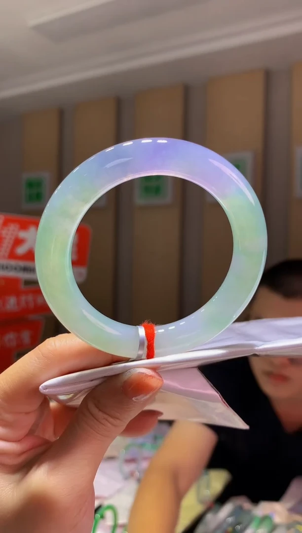 未镶嵌手镯翡翠- C360圈口56 全款32万 定金2万