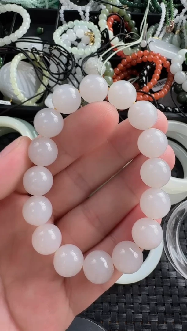 和田玉未镶嵌颈饰蜂蜜水12