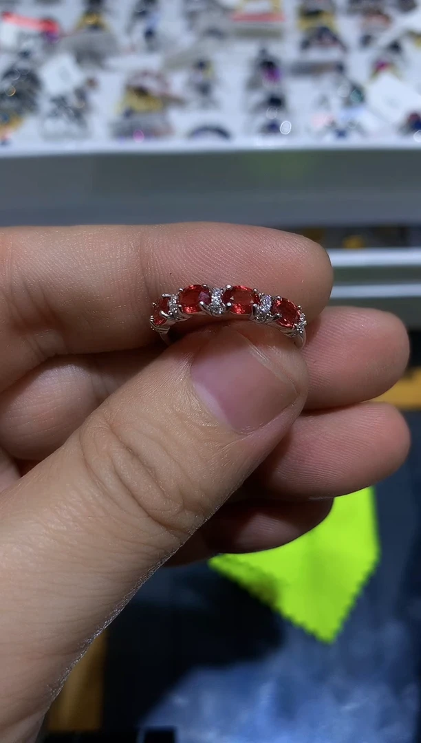 【闪购商品】蓝宝石戒指银S925镶嵌........