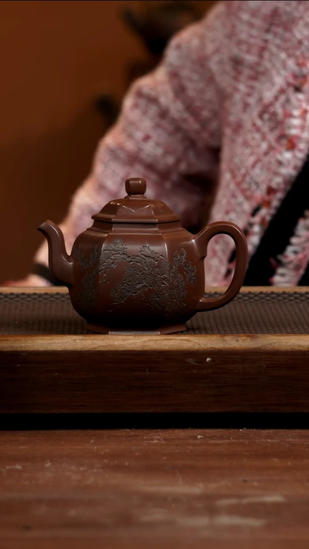 茶壶紫砂用****580年代一厂老紫泥六方宫灯225CC