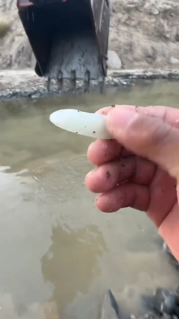 未镶嵌和田玉挂件新疆和田玉原石