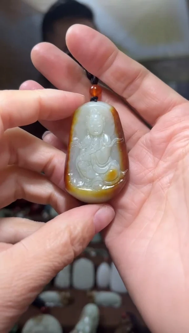 颈饰未镶嵌和田玉·