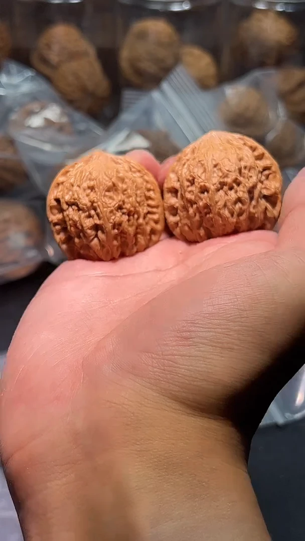 把件猴头核桃晚*28哈哈哈