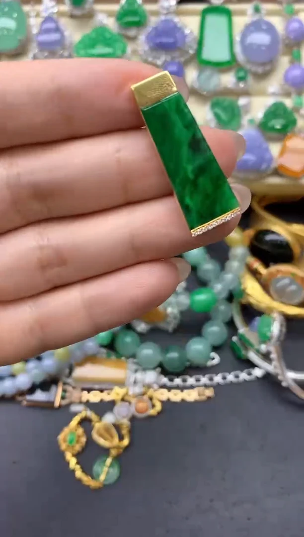 【闪购商品】翡翠颈饰18K金镶嵌336中国好珍宝