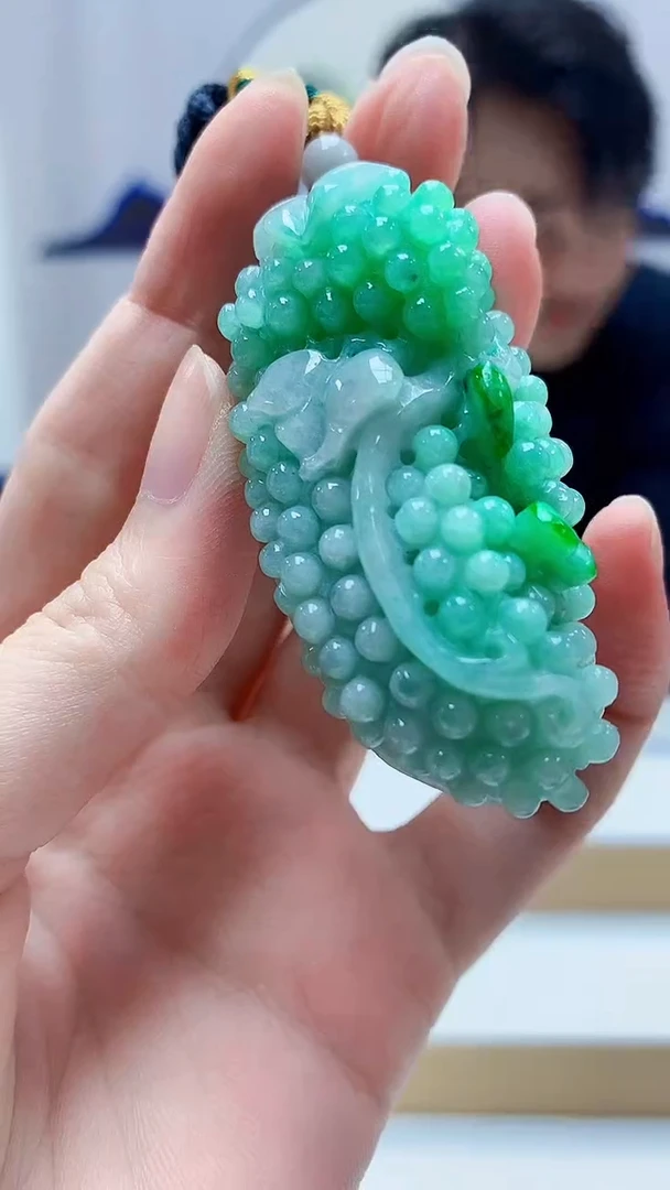 未镶嵌定制翡翠5060zm-毛货挂件葡萄55