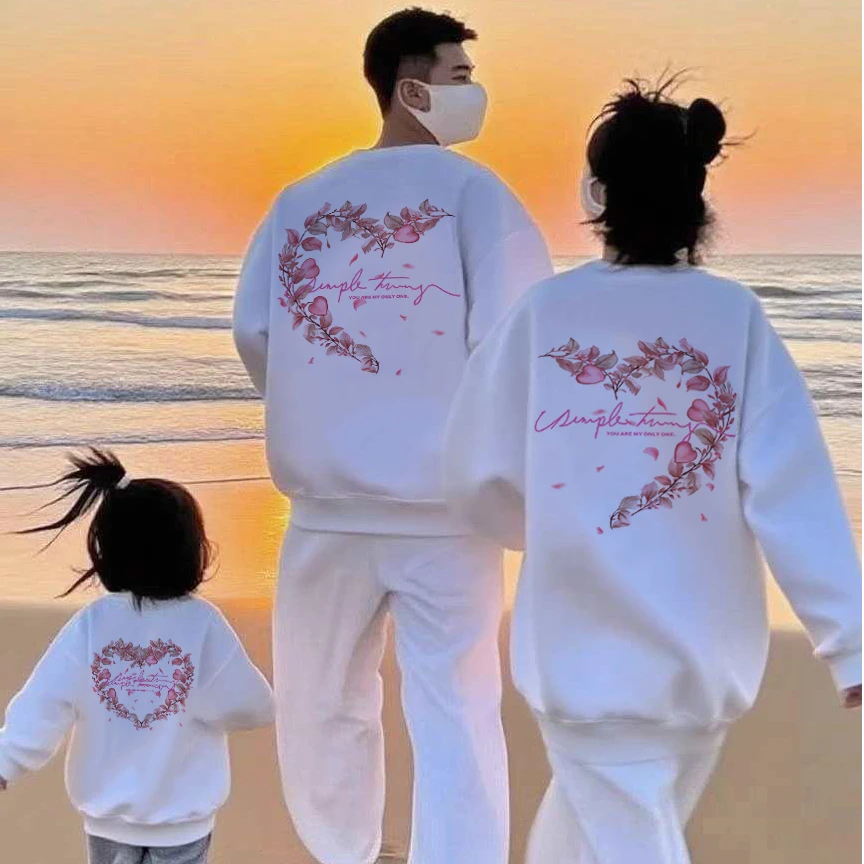 一家三四口2025秋冬新爆款男女儿童母女子亲子装卫衣服内搭高级感