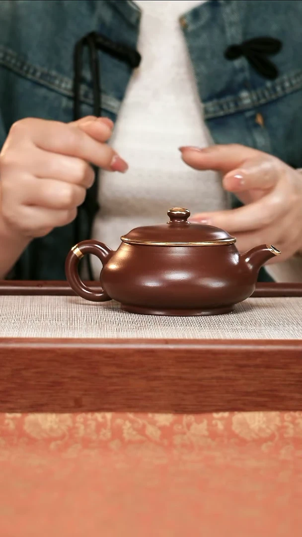 宜兴紫砂壶   0426  A15