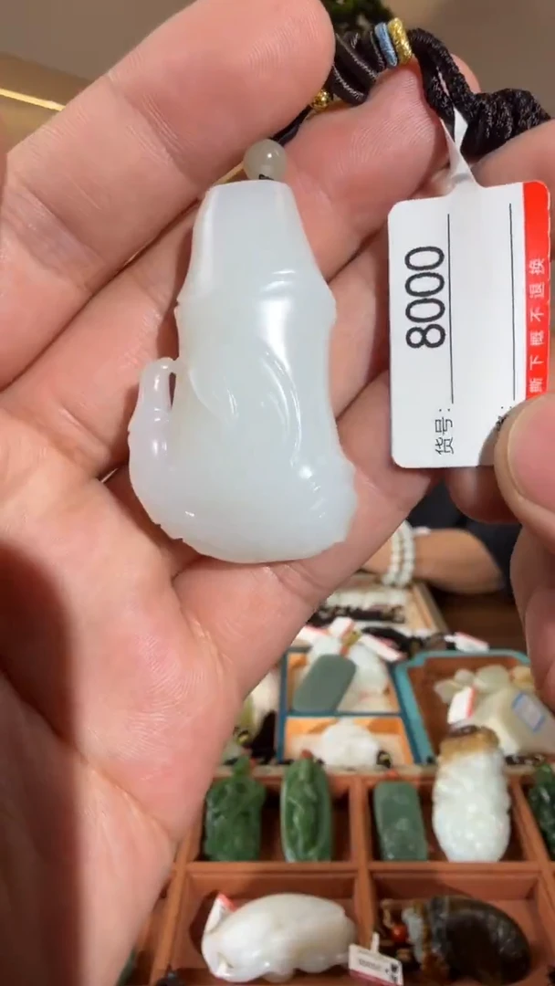 颈饰未镶嵌和田玉1