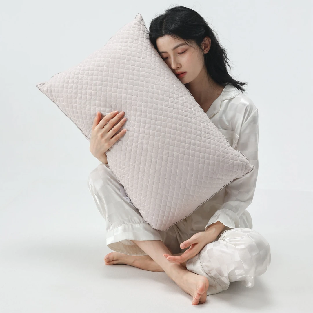 【买一送一】快回弹羽丝绒枕头枕芯纯色彩色家用宿舍枕芯单双人一对