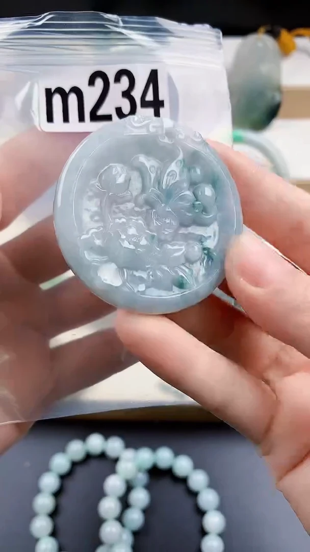 颈饰未镶嵌翡翠天然翡翠吊坠挂件