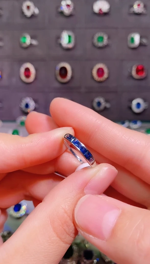 【闪购商品】蓝宝石18K金戒指18K金镶嵌.