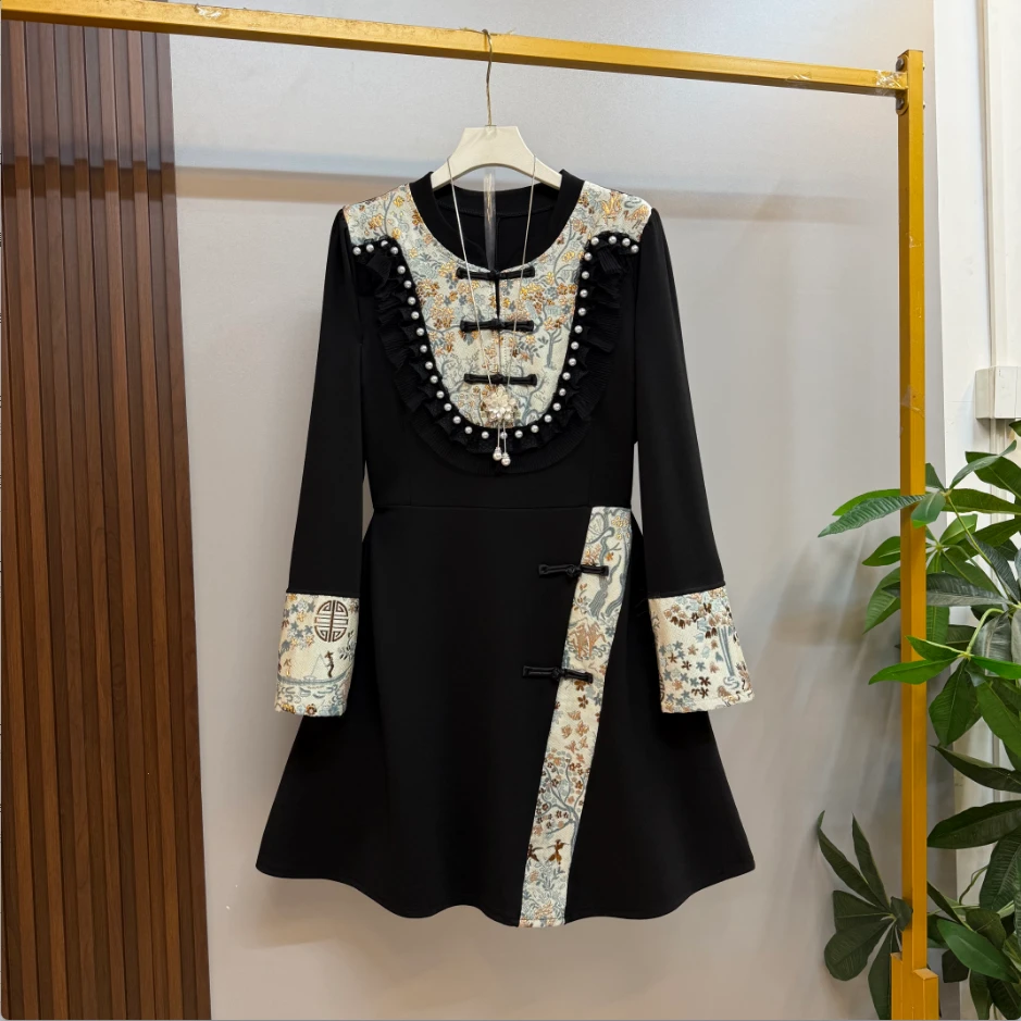 早秋新款时尚洋气复古新中式拼接显瘦胖mm连衣裙