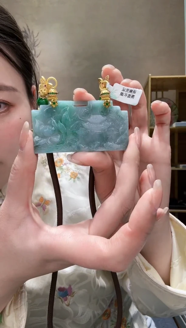 【闪购商品】翡翠颈饰未镶嵌吊坠