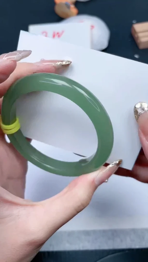 【闪购商品】石英质玉手镯未镶嵌385-55.2