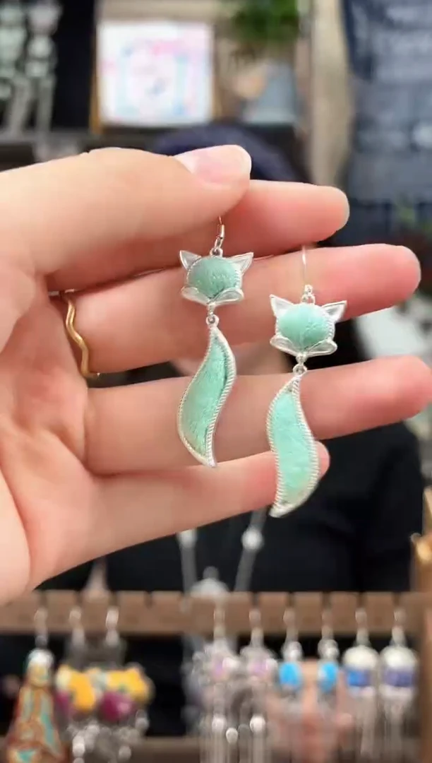 织绣民族风非遗老绣饰品414