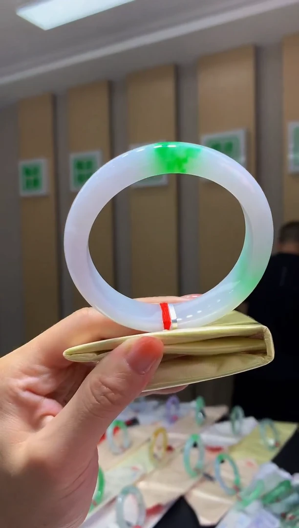 未镶嵌手镯翡翠-C112 圈口60 全款13万 定金2万