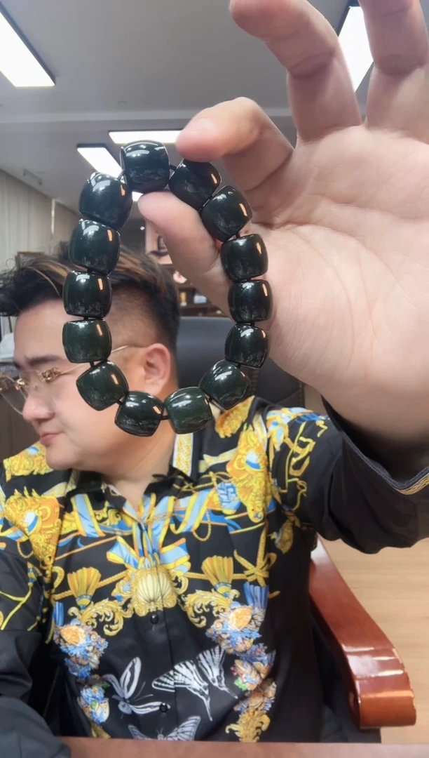 未镶嵌手链和田玉1