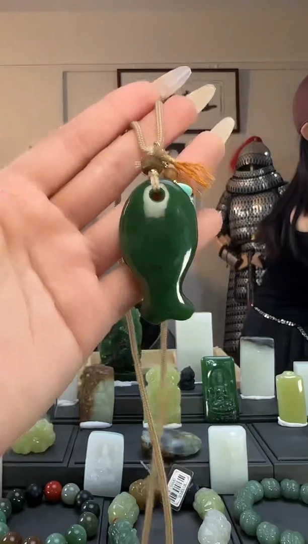 颈饰未镶嵌和田玉碧玉年年有鱼吊坠