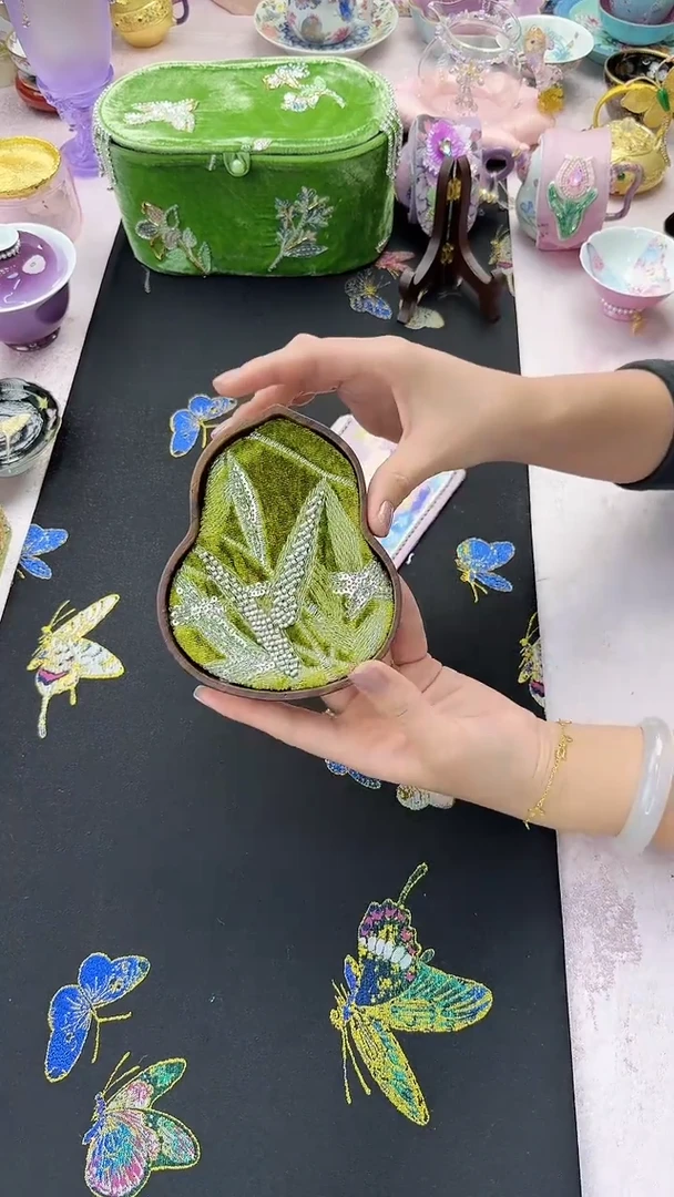 89绿色竹叶钉珠杯垫 不带木托