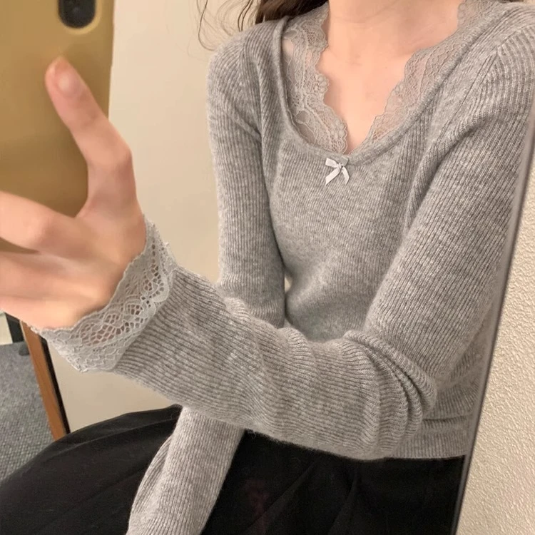 韩系小香风灰色蕾丝针织打底衫女修身秋冬设计感小众内搭纯欲上衣