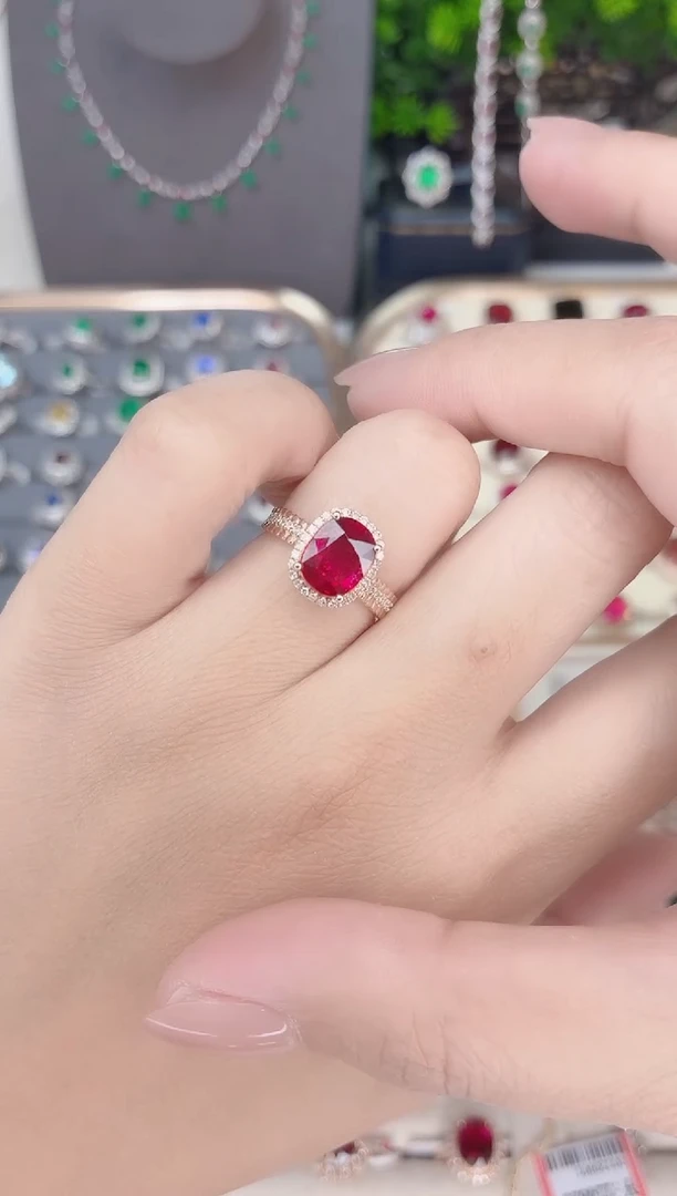 18K金镶嵌戒指碧玺1.75ct